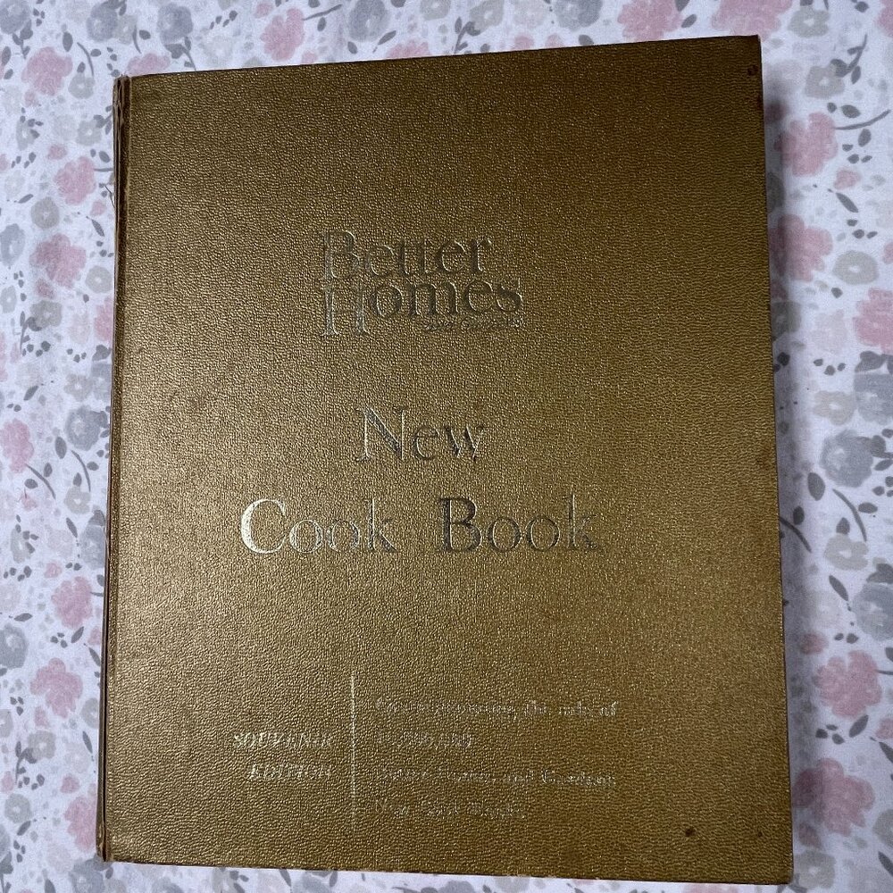 Vintage- Better Homes and Gardens - New Cook Book - Souvenir Edition 1965